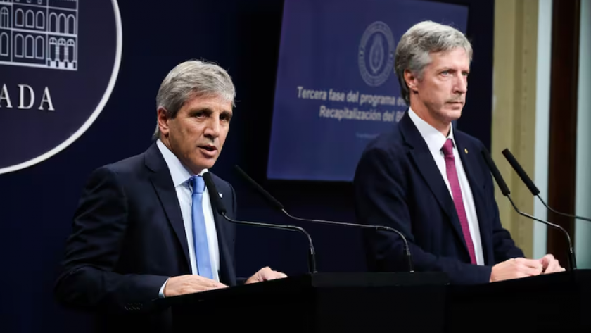 Gobierno blanquea que el Tesoro intervendrá con venta de divisas para contener la presión cambiaria