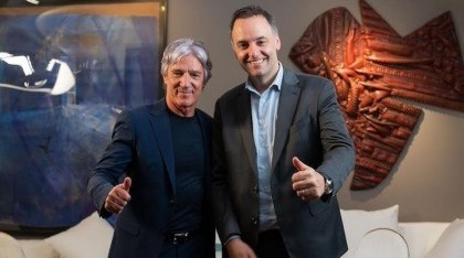 Apareció otra factura y complica más a Adorni por el vuelo a Punta del Este