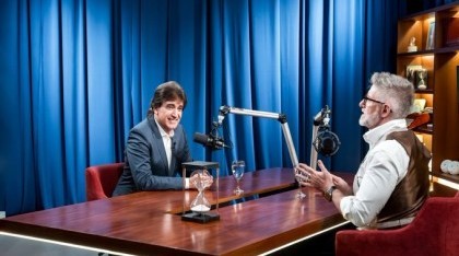 Gebel se reunió con un sector de la CGT, empresarios y un gobernador, pero dilata una definición