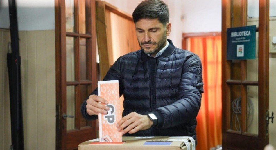 Santa Fe desdobla y mantiene las PASO: Pullaro ya fijó el calendario para las elecciones
